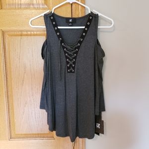 NWT Iz Byer Cold Shoulder Top